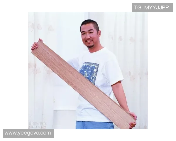 足球明星亲自签名图片珍藏版展现球场魅力与个人风采的绝佳选择