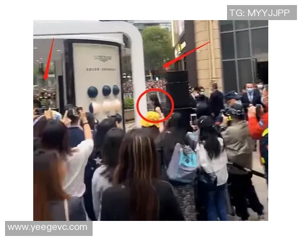 足球明星在比赛中遭遇的搞笑尴尬瞬间大盘点让人忍俊不禁的精彩时刻